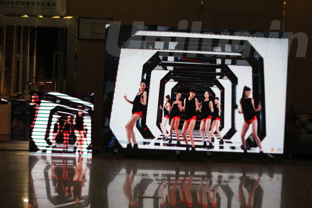 UTV高清小間距LED顯示屏在1/6400秒相機快門下的拍攝畫面